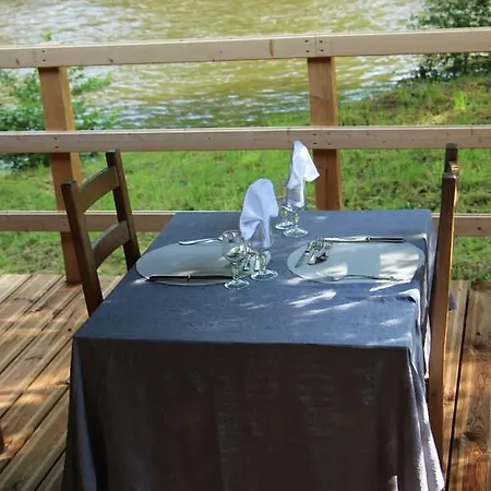 Hotel Restaurant Les Gorges De Chouvigny