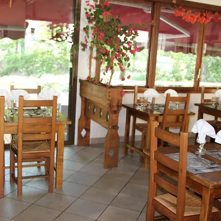 Restaurant Les Gorges De Hotel 2*